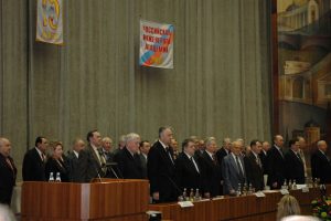 关于俄罗斯工程院成立十周年的庄严会议（左-苏联部长）
